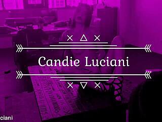 i game hard while stuffing my tight pussy