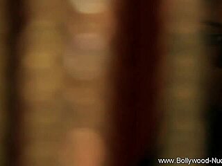 beautiful indian babe seduces with teasing nude dance 😘🔥