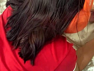 ¡Mi Hermanastra en Celular Me Tentó a Follármela Sin Resistir!