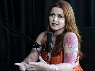 ruiva safada flashes huge tits for first menage sambar