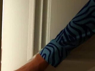 two sluts worship big black booty with hungry tongue licks!