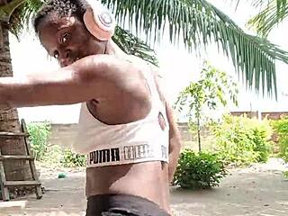 crazybitch got a tortoise gift from fan now she gapes ass pussy solo tight anal masturbation