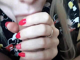 that homemade blowjob from sexy blonde miki mouse girl