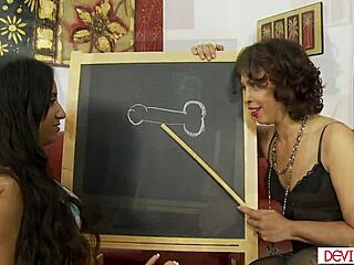 latina stepdaughter milf stepmom deepthroat suck one interracial cock together