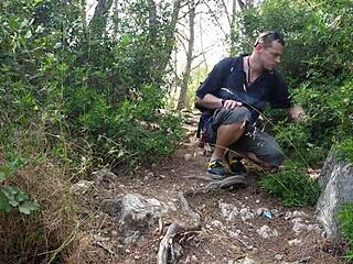 fucking car woods with curvy cuban aixmen la cubana big ass pussy