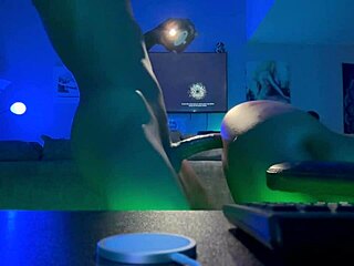 bbc filled my pussy right up for dinner