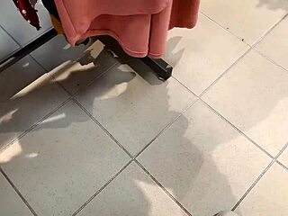 Italian stepmom flashes ass pussy in dressing room