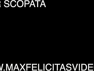 Italian stallion barebacks cute teen sara's pussy hard?