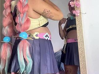 varesa genshin cosplay curves shake before con starts