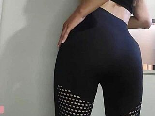 nini tries on those sexy leggings with big ass
