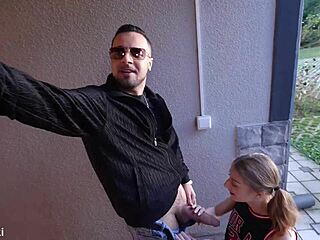 street pickup artist meets basketball player... sparks fly? 😏🏀