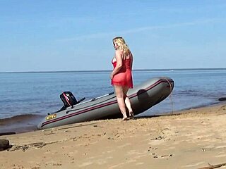 juicy milf ass begs for beach fingering and tit play?