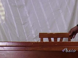 mi culo visitato dal medico asia divine per terapia anale