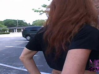 ROBYn FOXx FLASHES HUGE TITS PUBLICLY IN TAMPA!