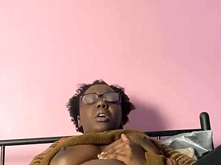 hey ebony babe show me your horny solo moves