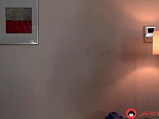 her bathroom moans echo as yura hitomi rides uncensored