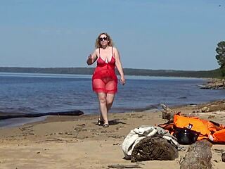 juicy milf ass begs for beach fingering and tit play?