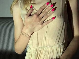 Close-Up Pussy Lick Till Cum