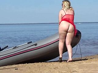 juicy milf ass begs for beach fingering and tit play?