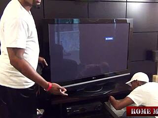 i got serviced by two bbc studs in interracial mmf threesome 😩