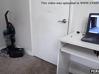 Alix Lynx Milf Stepmom Devours My Huge Cock