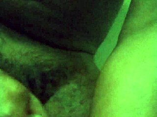 damn this ebony solo orgasm feels insane on my new phone!