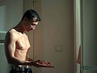 Mommy4k: her boyfriend's arrival soaked my milf pussy