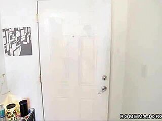 Miss Raquel's Massive White Ass Bounces on Rome Majors' BBC