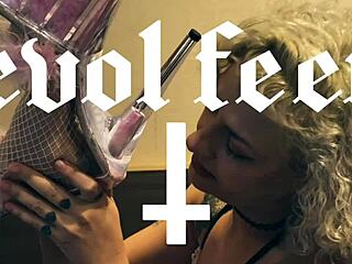 Suck My Sexy Latina Goddess Toes for Epic Day?