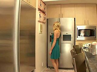 Delilah Blue Alexa Styles Ravish Curvy Intergenerational Pussies Roughly