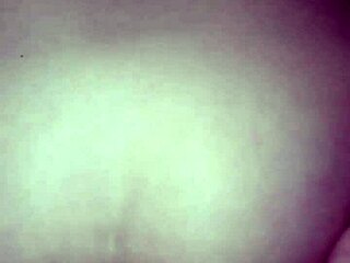 Jej análne tľapky sentones v skupinovom swingu boli božské