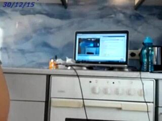 Sexy Dea squirts wildly on live webcam stream