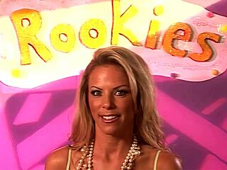 Kayla Synz rookie milf craves deepthroat cumshot in lingerie solo tease