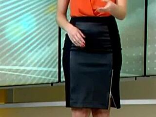 voyeur spies hot brazilian babe in steamy outdoor tease