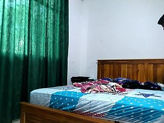 Sarita shakes big ass in skirt before kinky submissive roleplay fuck