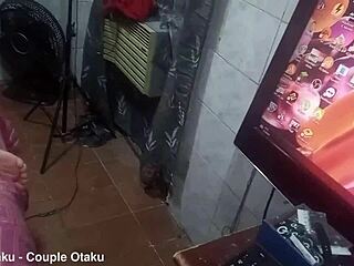 젊은놈 자지가 그녀 모든 정액 삼키게 해!