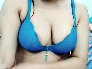 Sobia Nasir Does Stepmom Roleplay Arab Indian