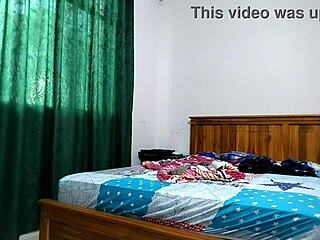 Sarita shakes big ass in skirt before kinky submissive roleplay fuck