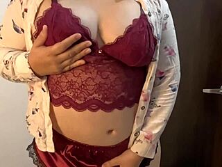 Colombian BBW Stepmom Soraya Strips Her Huge Curvy Ass