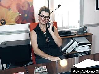 hey vicky vette rubs clit naughty at work