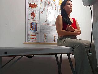 Doctor fingers patient's asshole then pounds her wet?