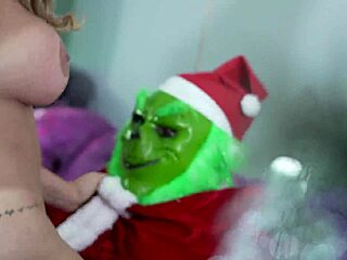 the hottest christmas ever sara blonde fucks grinch with deepthroat and creampie