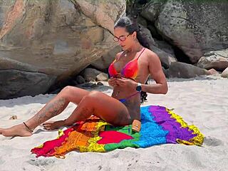 comi vick na praia com todo mundo olhando meu pauzão!