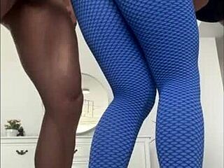 i see coach's cock bulge from my leggings yoga ass workout