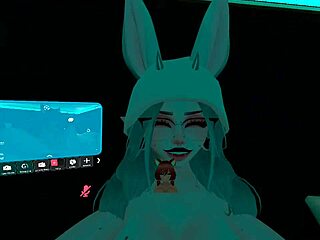 muscle mommy rides gf pussy hard