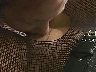 Brunettes Turn Masturbation Into Lick Pussy Lesbian Fuck!