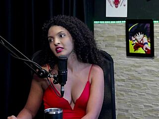 Wanna swing at pimentinhas house like Mia Luz? Record your bisexual orgy on sheer red for brasileiras!