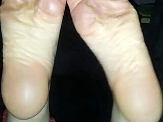 submissive bitch shows english soles feet tease
