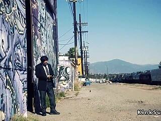 老公看巨乳红发被绑嘴堵勒脖猛肛爆干