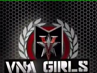 remy lacroix fingers her wet pussy 😈🍑